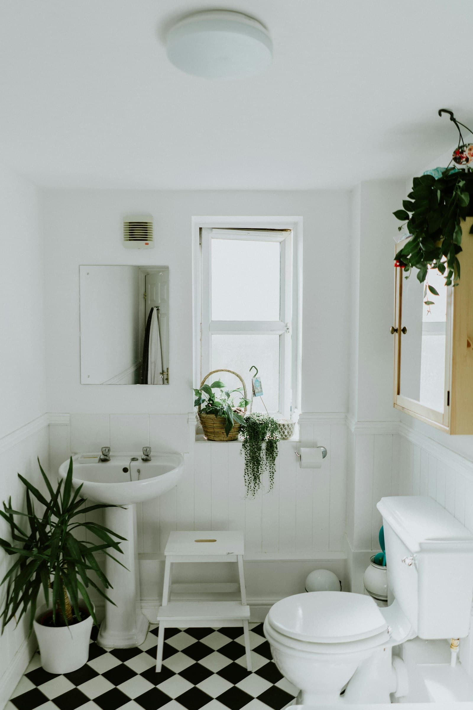 Natural stone bathroom finish